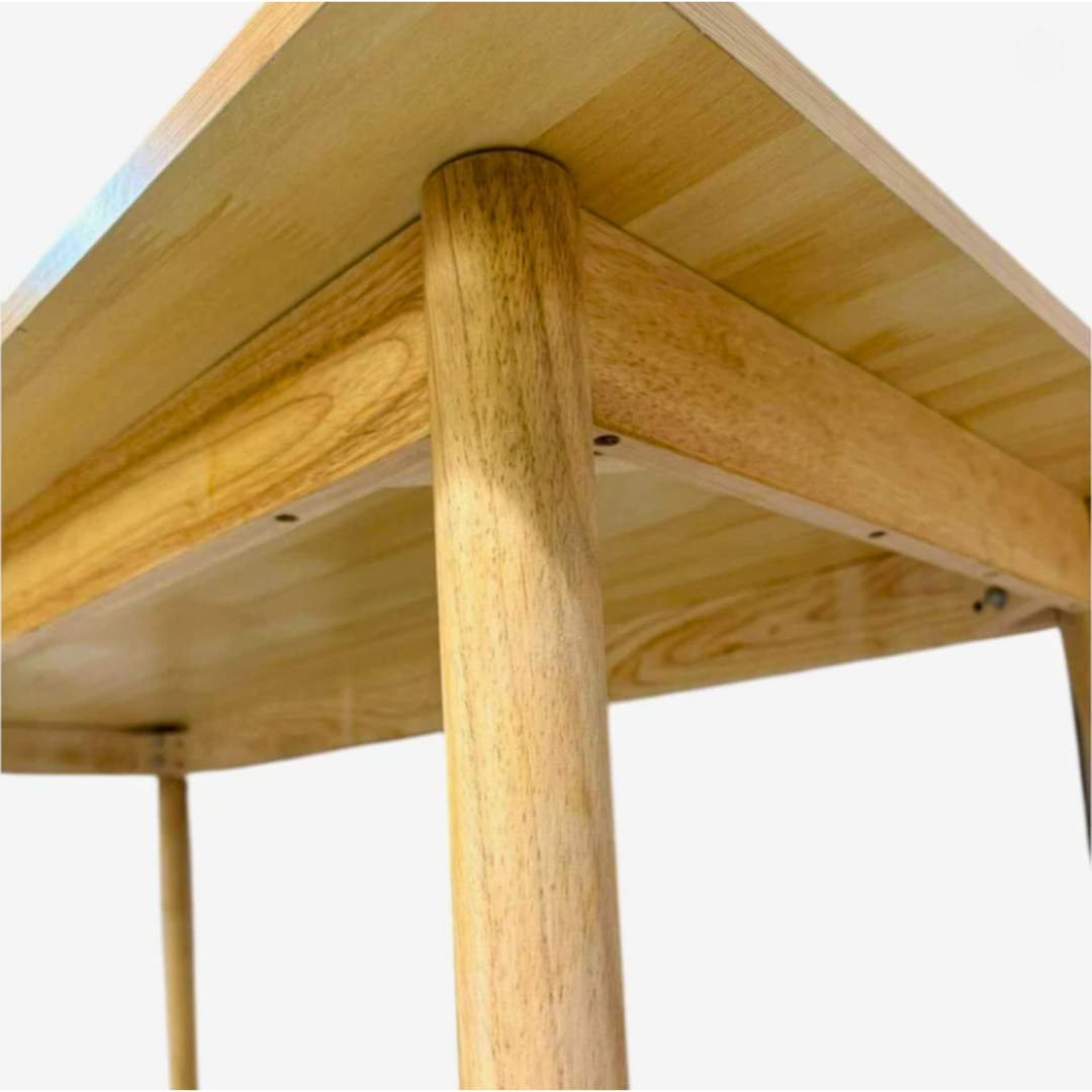 Трапезна маса „Мона"