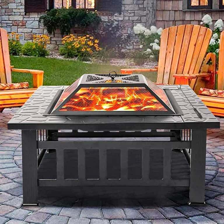 Тройно Удоволствие: Маса 'Fire Pit' - Пещ за BBQ, Камина и Ледарка в Едно